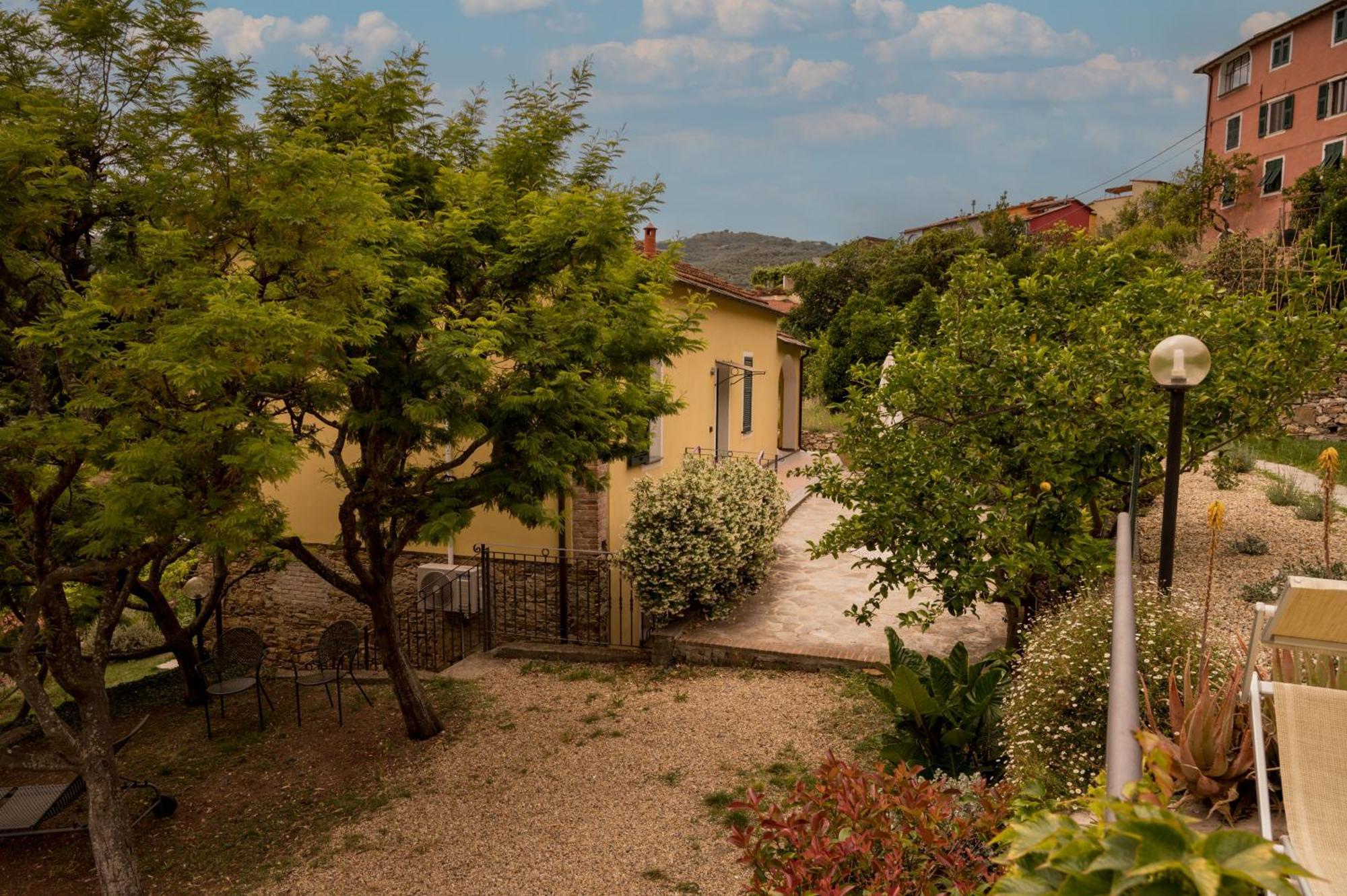 Agriturismo San Michele Di Danio Giovanni Villa Dolcedo Exterior photo